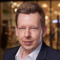 David Headshot Final 4