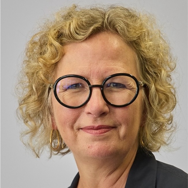 Dr. Astrid Schuhmacher